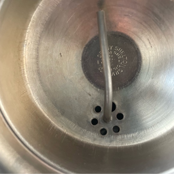 Cocktail Shaker by Derby-Shelton Silver Company USA Vintage 32oz Pressed Glass - Picture 8 of 9